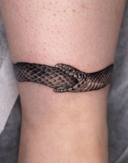 This section features our tattoo artist, Alexis Marijke.