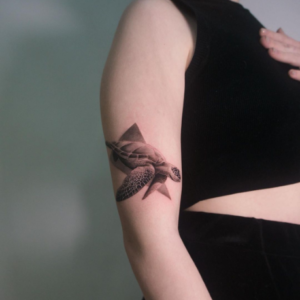 Realistic 3D turtle tattoo
