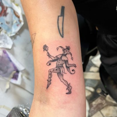 11