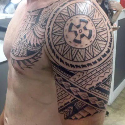 Tribal tattoo by Jeff Brown