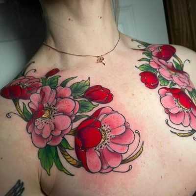 Collar bone tattoo by Molly Tsunami