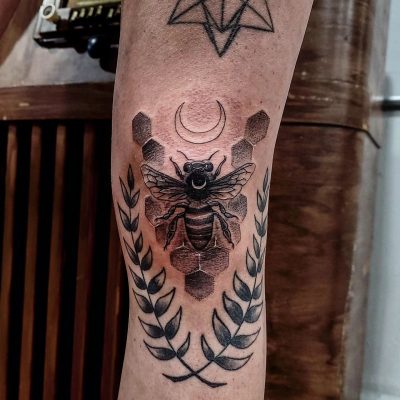 Knee tattoo by Jeanmarco Cicolini